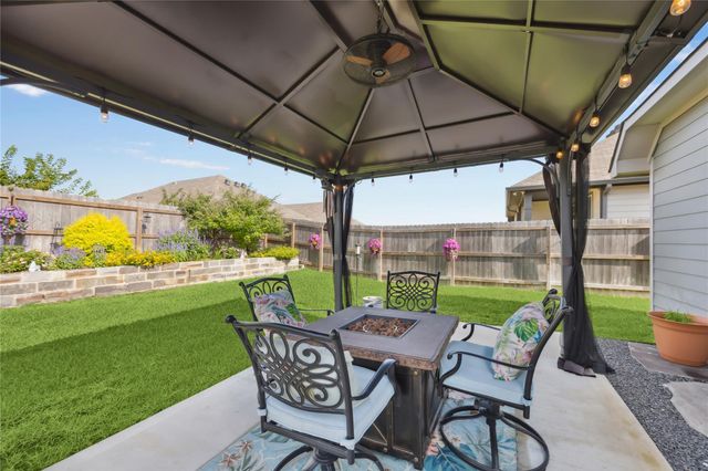 1010 Old Vine Road, Brenham, TX 77833