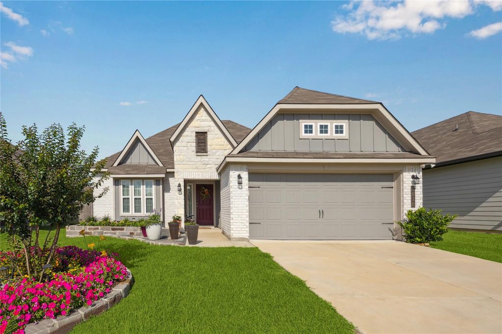 1010 Old Vine Road, Brenham, TX 77833