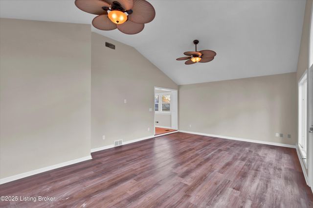 316 Short Rd, Louisville, KY 40207