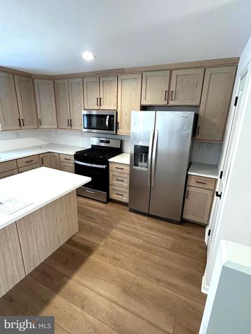 208 STRAND AVE, Sewell, NJ 08080