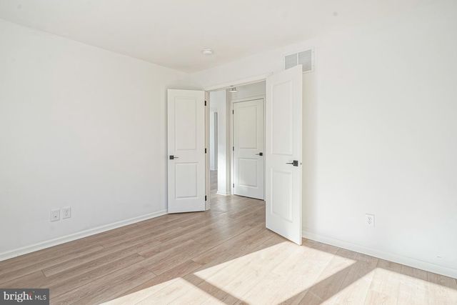 208 STRAND AVE, Sewell, NJ 08080