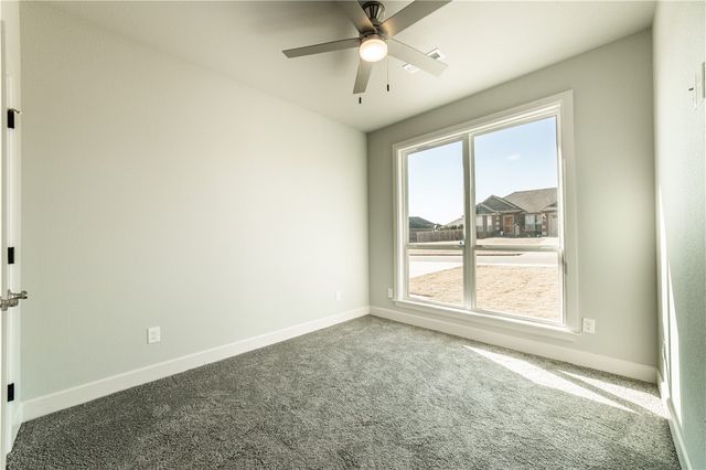 1013 Glass Street, Cave Springs, AR 72718