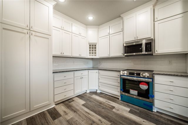 1013 Glass Street, Cave Springs, AR 72718