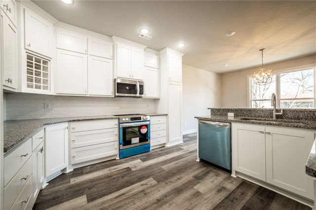 1013 Glass Street, Cave Springs, AR 72718