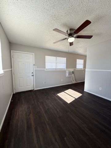 922 44th Street, Lubbock, TX 79412
