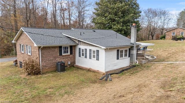 134 Park Drive, Jonesville, NC 28642