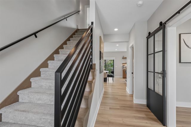 17208 Brookview Drive, Urbandale, IA 50263