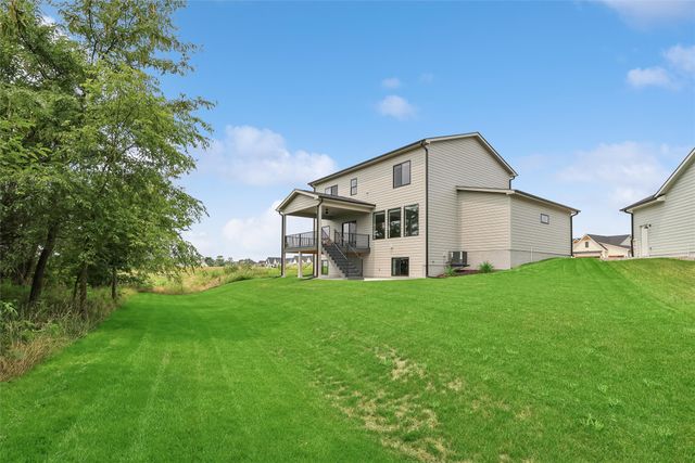 17208 Brookview Drive, Urbandale, IA 50263