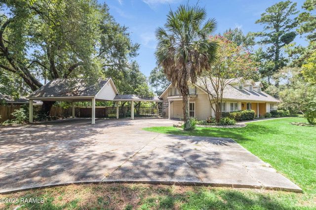 701 E Bayou Parkway, Lafayette, LA 70508