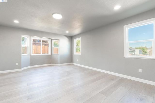 3781 Cottage Ct, Castro Valley, CA 94546