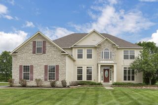 1929 Rocklake Court, Lewis Center, OH 43035