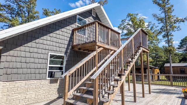 16051 Forrest Drive, Houston, MO 65483