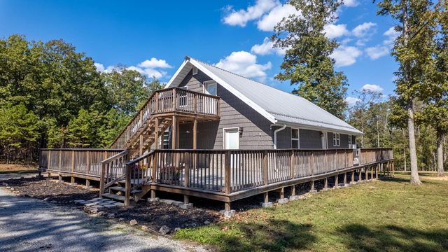 16051 Forrest Drive, Houston, MO 65483