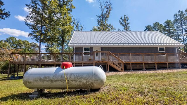 16051 Forrest Drive, Houston, MO 65483