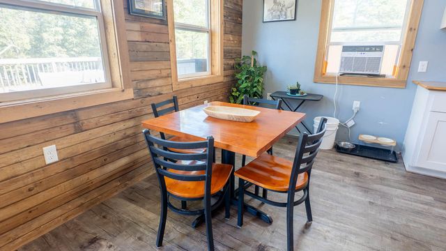 16051 Forrest Drive, Houston, MO 65483