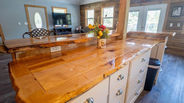 16051 Forrest Drive, Houston, MO 65483