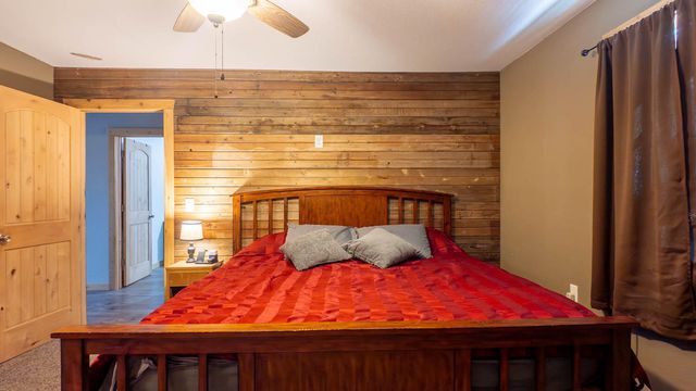 16051 Forrest Drive, Houston, MO 65483