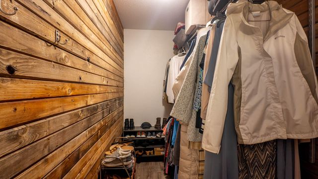 16051 Forrest Drive, Houston, MO 65483