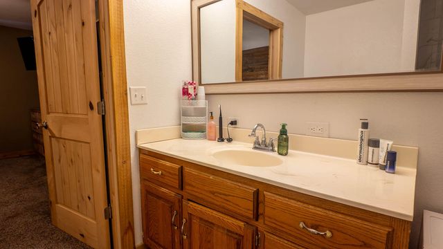 16051 Forrest Drive, Houston, MO 65483