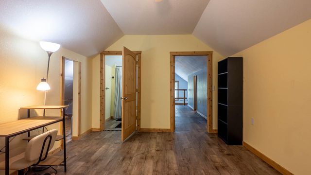 16051 Forrest Drive, Houston, MO 65483