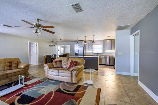 1012 66TH STREET E, Bradenton, FL 34208