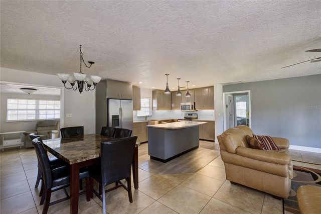 1012 66TH STREET E, Bradenton, FL 34208