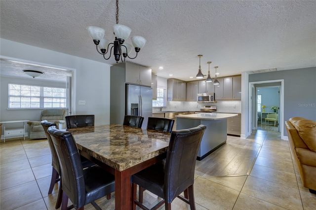 1012 66TH STREET E, Bradenton, FL 34208