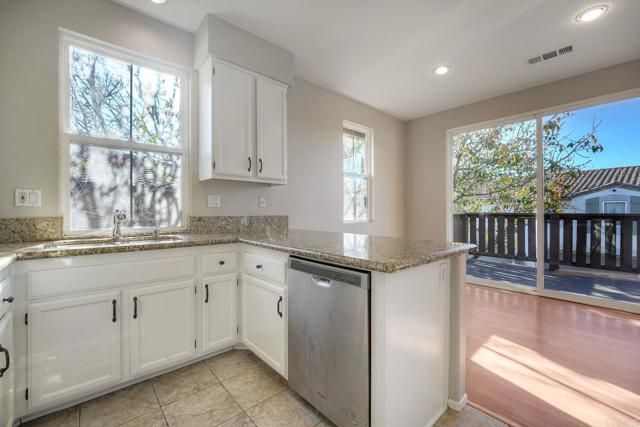 6064 Paseo Acampo, Carlsbad, CA 92009