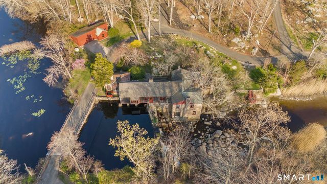 55 Sawmill Road, Branford, CT 06405