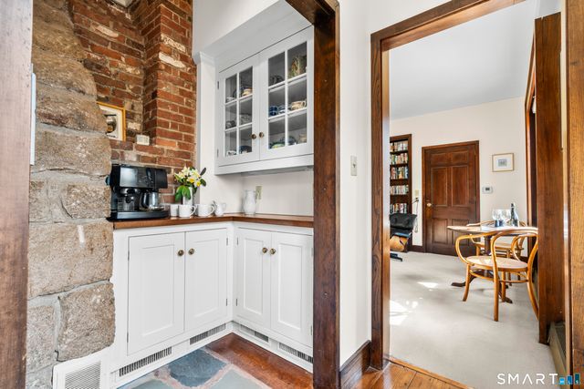 55 Sawmill Road, Branford, CT 06405