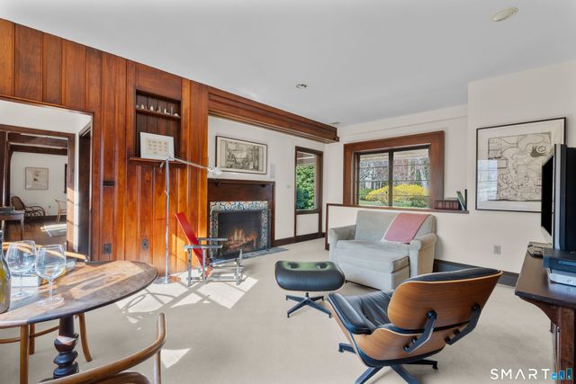 55 Sawmill Road, Branford, CT 06405