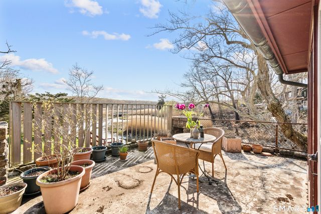 55 Sawmill Road, Branford, CT 06405