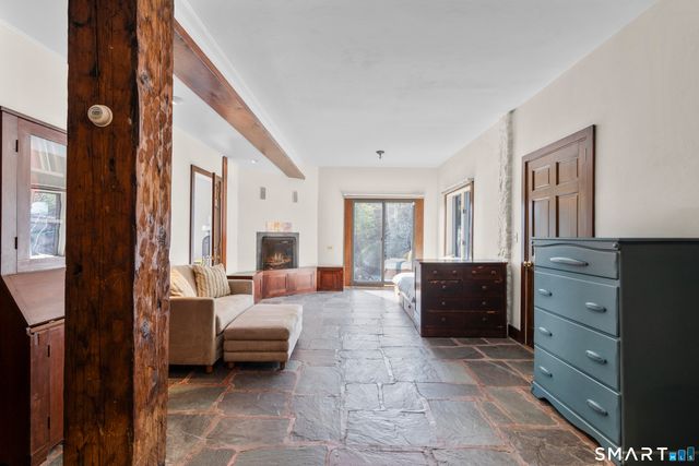 55 Sawmill Road, Branford, CT 06405