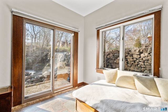 55 Sawmill Road, Branford, CT 06405