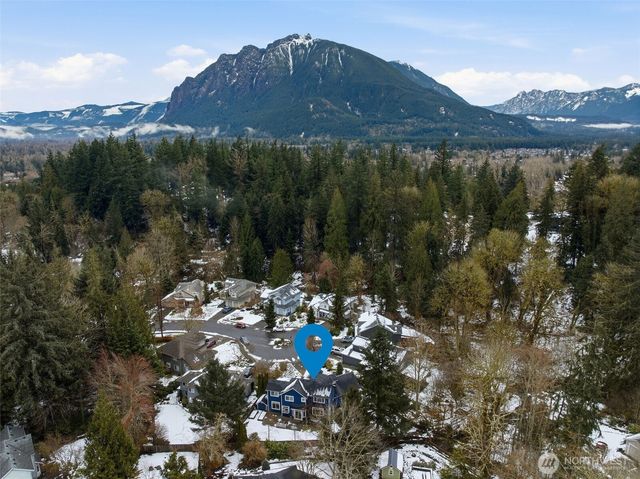 1425 SW 13th Place, North Bend, WA 98045