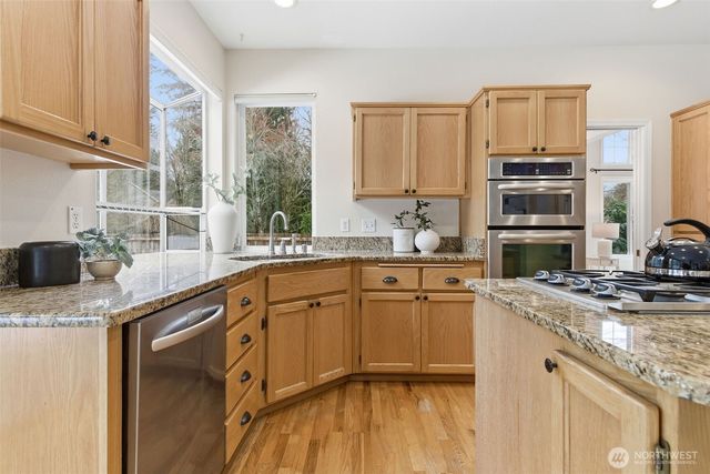 1425 SW 13th Place, North Bend, WA 98045