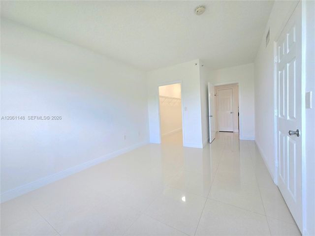 11600 SW 2nd St 18104, Pembroke Pines, FL 33025