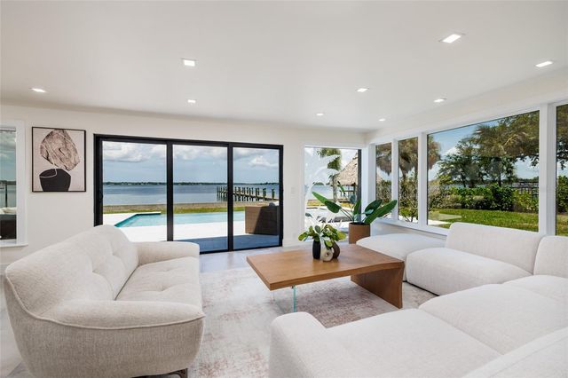 412 SHORE DRIVE E, Oldsmar, FL 34677