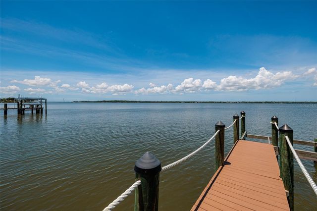 412 SHORE DRIVE E, Oldsmar, FL 34677