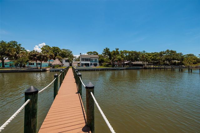 412 SHORE DRIVE E, Oldsmar, FL 34677