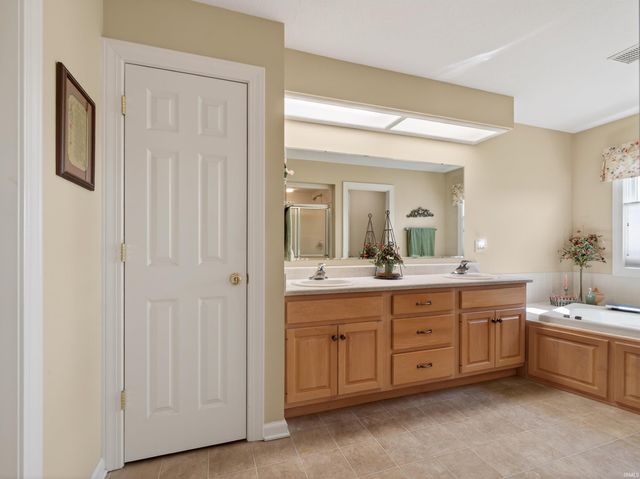 7124 Brackenwood Court, Fort Wayne, IN 46835