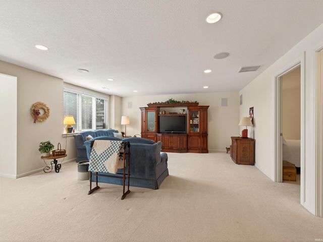 7124 Brackenwood Court, Fort Wayne, IN 46835