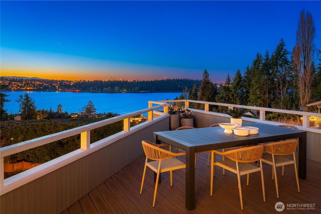 7580 SE 71st Street, Mercer Island, WA 98040