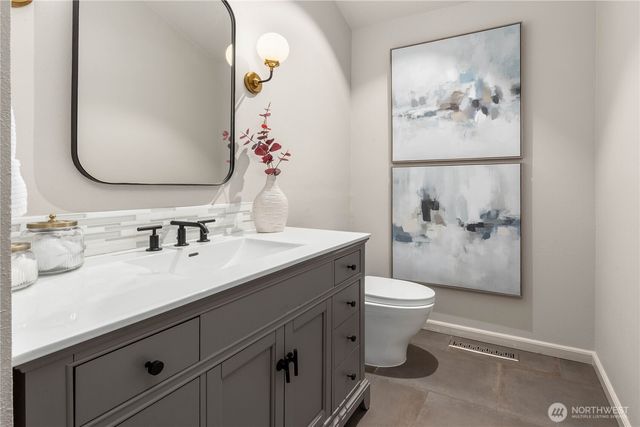 7580 SE 71st Street, Mercer Island, WA 98040