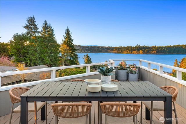 7580 SE 71st Street, Mercer Island, WA 98040