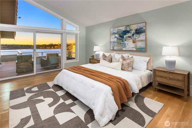 7580 SE 71st Street, Mercer Island, WA 98040