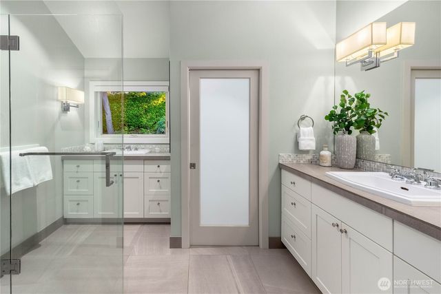 7580 SE 71st Street, Mercer Island, WA 98040