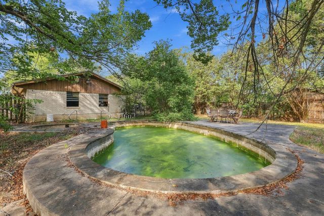 5501 Camino Dos Lagos Drive, Sherman, TX 75090