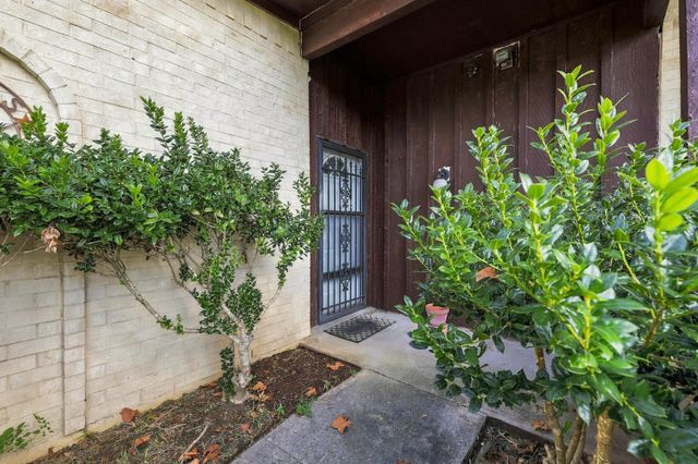 5501 Camino Dos Lagos Drive, Sherman, TX 75090