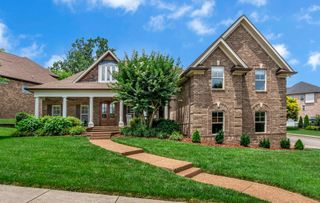 1051 Fitzroy Cir, Spring Hill, TN 37174